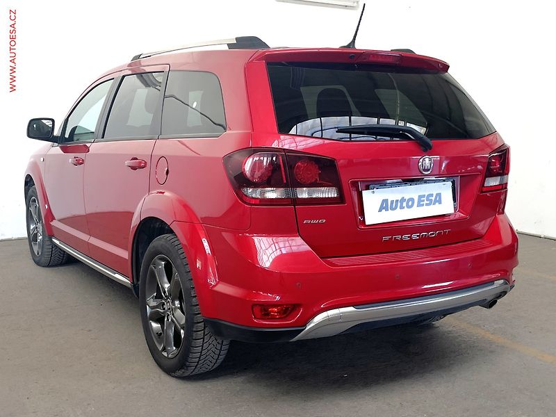 Fiat Freemont (2014) 2.0 JTD 4x4, Cross, AT, kůže - fotka 6 z 17