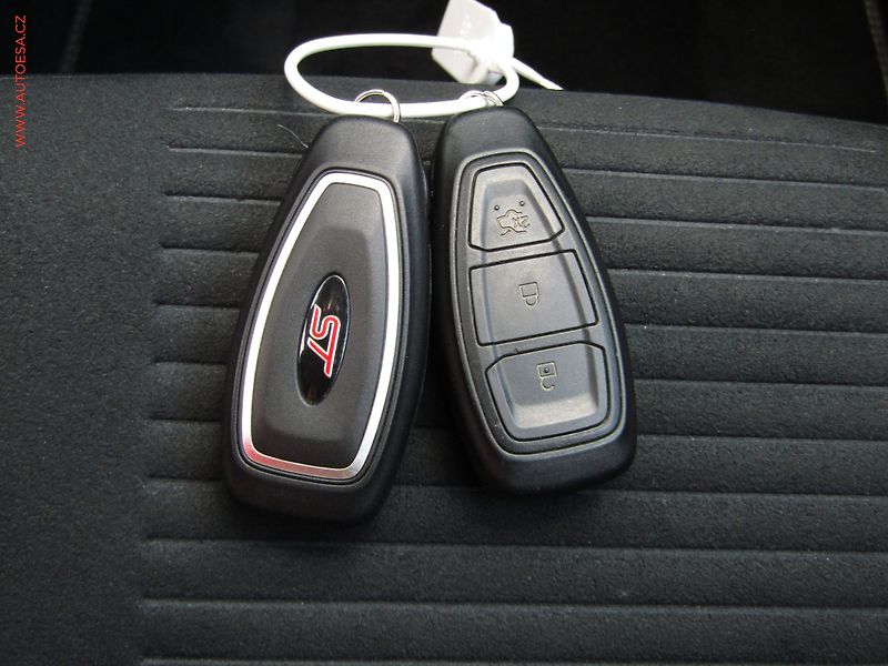 Ford Puma (2021) 1.5 Ecoboost, ČR, Navi, AC - fotka 20 z 20