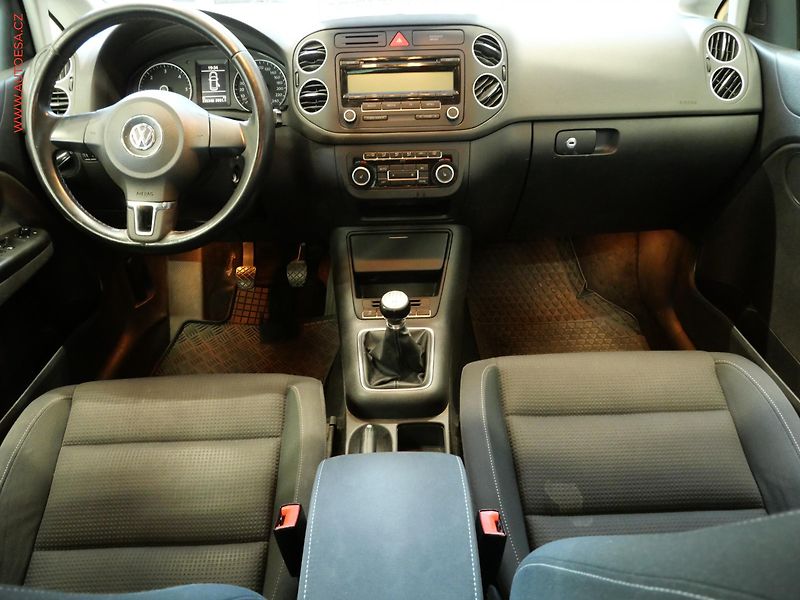 Volkswagen Golf Plus (2011) 1.6 TDI, Klima - fotka 8 z 23