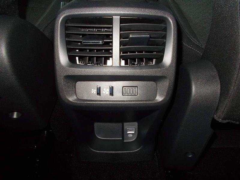 Opel Combo (2026) Elegance Plus L2H1 1.5 CDTI (9 - fotka 27 z 35