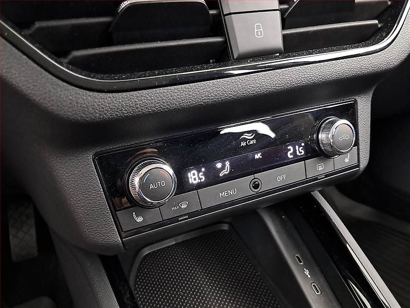 Škoda Kamiq (2024) Ambition 1.0 TSI - fotka 18 z 22