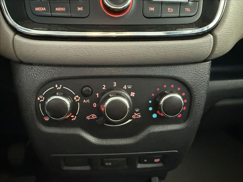 Dacia Dokker 1,5   DCi,SERVISKA,TAŽNÉ,1.MAJ - fotka 15 z 22