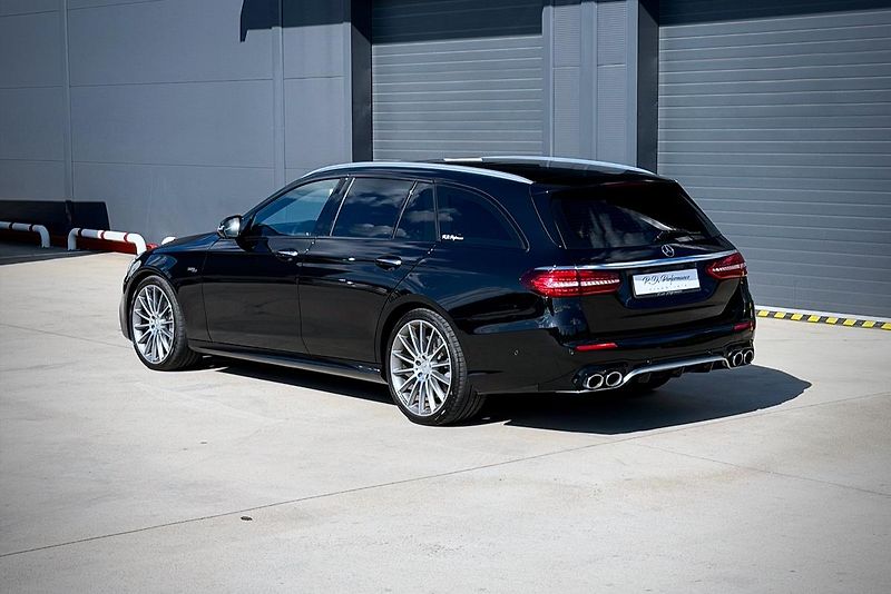 Mercedes-Benz Třídy E (2018) Mercedes-Benz E 53 AMG 4Matic+ - fotka 14 z 52