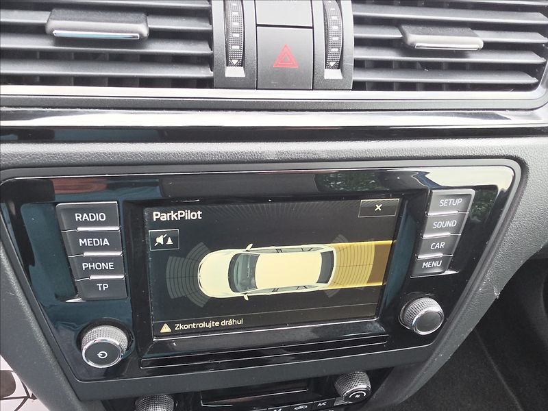 Škoda Rapid 1,2 TSi 81KW Style ALU KLIMA - fotka 23 z 48