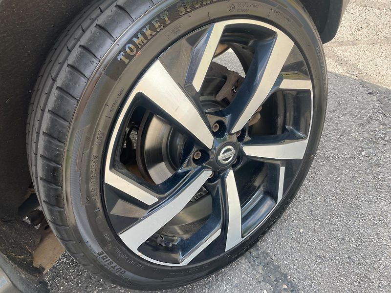 Nissan Qashqai (2017) 1.6DIG-T, Panor, navi - fotka 10 z 20