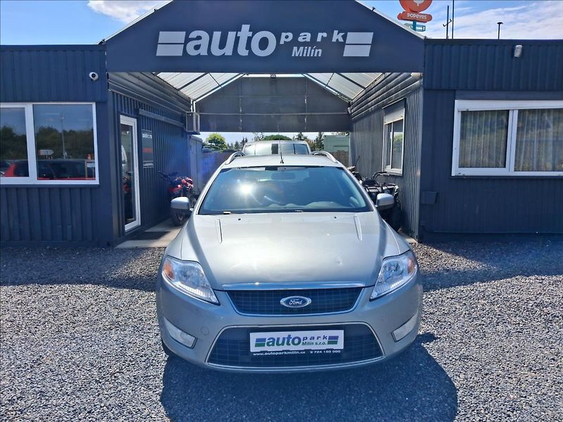 Ford Mondeo 2,0 103kw - fotka 2 z 13