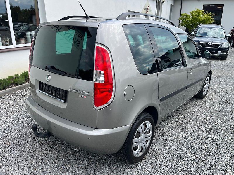 Škoda Roomster (2010) 1.6 TDI Velmi pěkný - fotka 2 z 19