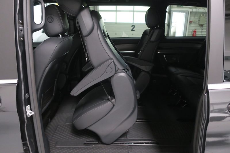 Mercedes-Benz Třídy V (2025) 300d AVG LONG 4MATIC NOVÝ - fotka 43 z 50