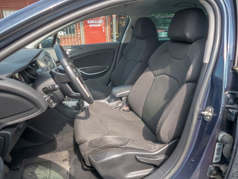 Citroën C5 (2011) 2.0HDI 103KW – PO SERVISU - fotka 14 z 39