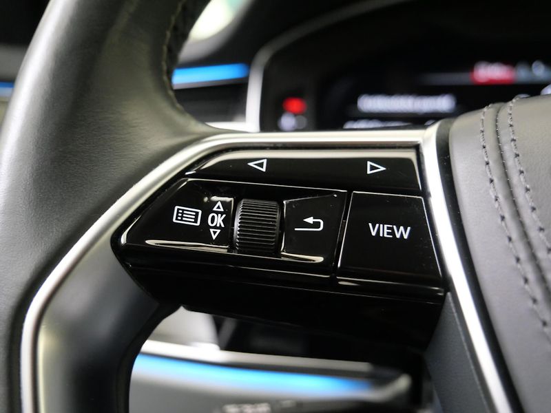 Audi S8 - fotka 15 z 30