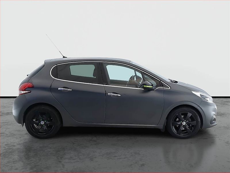 Peugeot 208 (2016) 1.2 PureTech, Navi, Tempomat - fotka 6 z 15