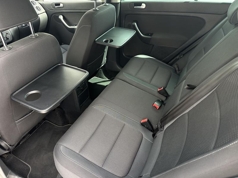Volkswagen Golf Plus 1.2 TSI BMT - fotka 9 z 28