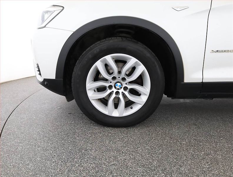 BMW X3 (2015) xDrive20d, 4X4, Automat - fotka 17 z 17