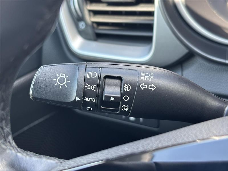 Kia Ceed 1,5 TGDi AT Spin ZÁRUKA KAMERA - fotka 29 z 40