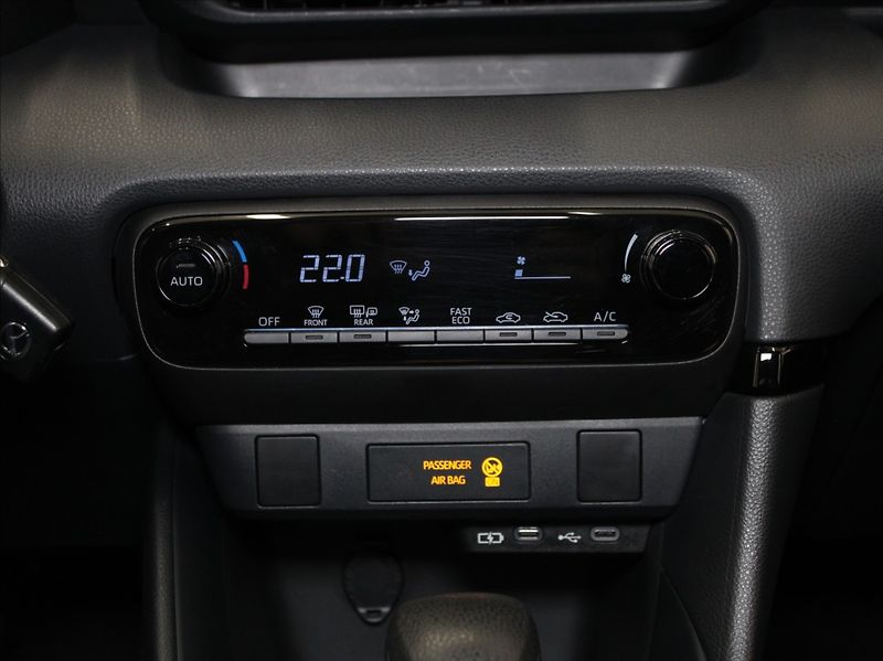 Mazda 2 Hybrid 1,5 HEV Prime-Line 1.maj ČR - fotka 14 z 21