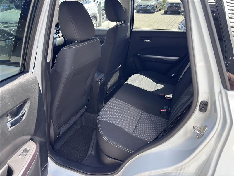 Suzuki Vitara (2026) 1,4 BoosterJet  Premium - fotka 9 z 15