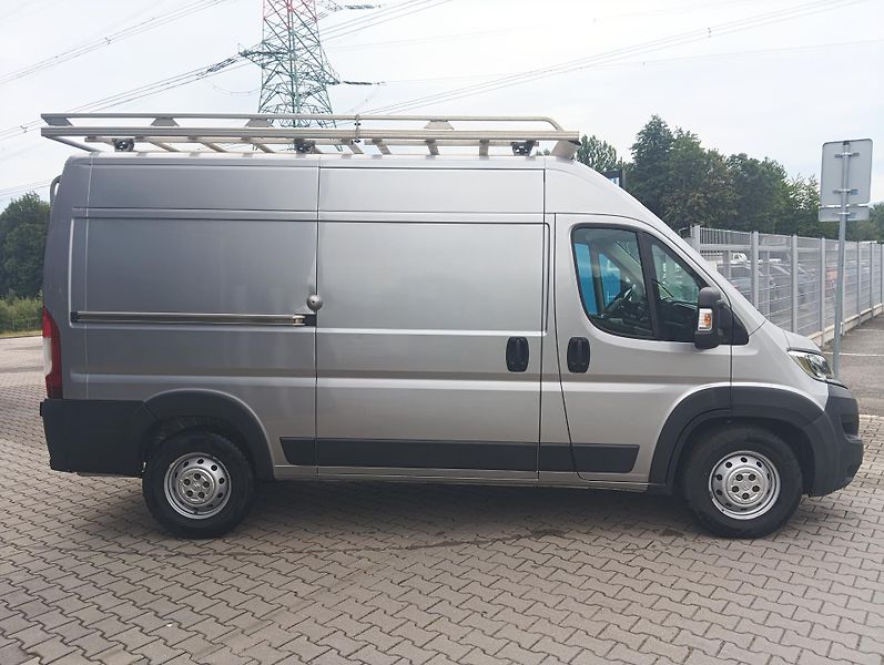 Citroën Jumper (2020) Furgon 3500 L2H2 140k 2.2 BHDi - fotka 8 z 23