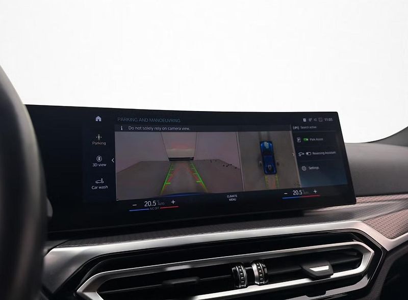 BMW i4 M50 xDrive GC 360k HuD Laser - fotka 30 z 32