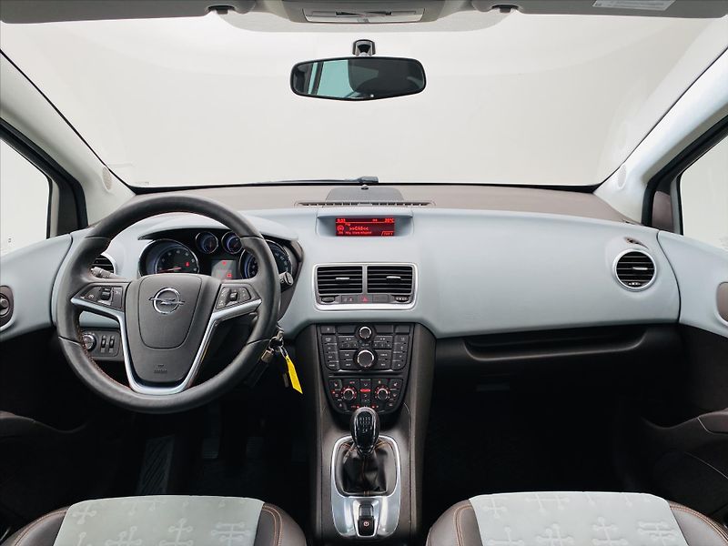 Opel Meriva 1,4 i 74 kW Digi Klima Cosmo - fotka 9 z 24