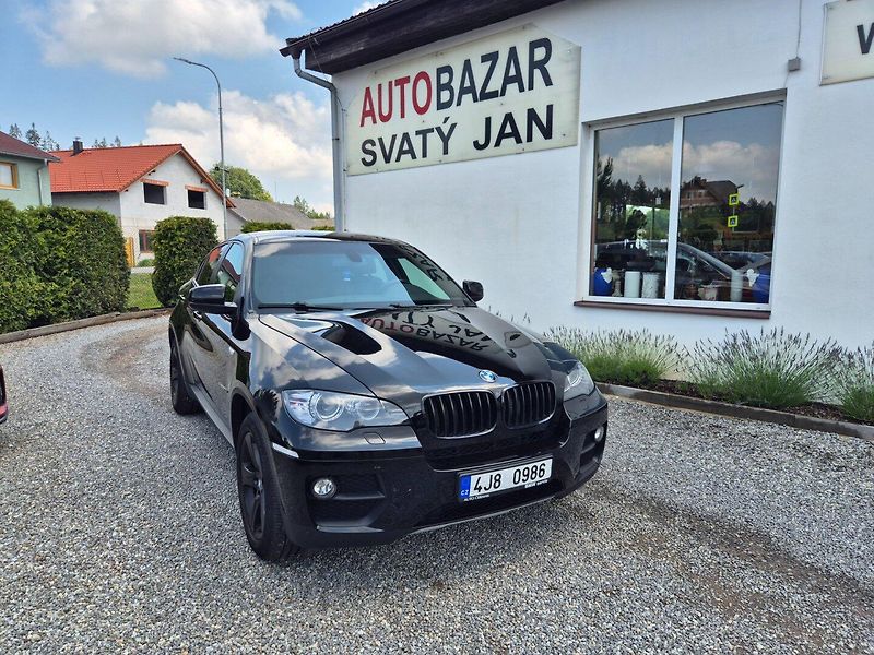 BMW X6 (2013) 3.0 D XDRIVE DPH 180 Kw - fotka 2 z 34