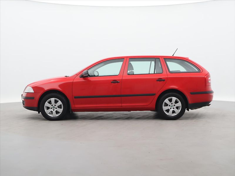 Škoda Octavia 1,6 i 75kW CZ 1.Maj Klima Tour - fotka 4 z 25