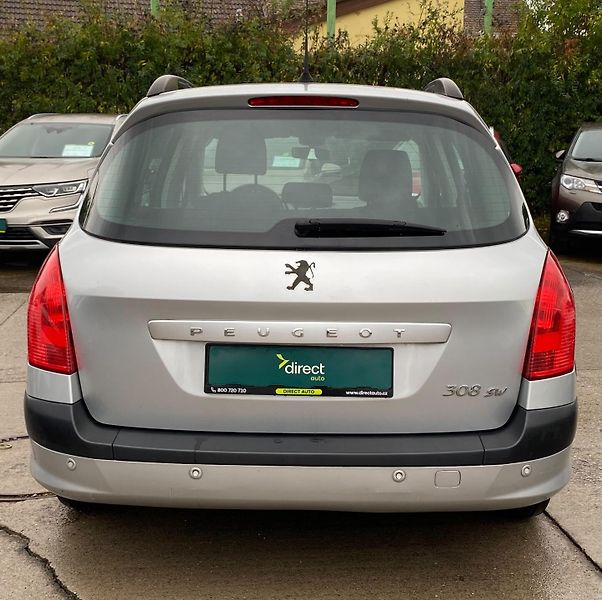 Peugeot 308 - fotka 7 z 11