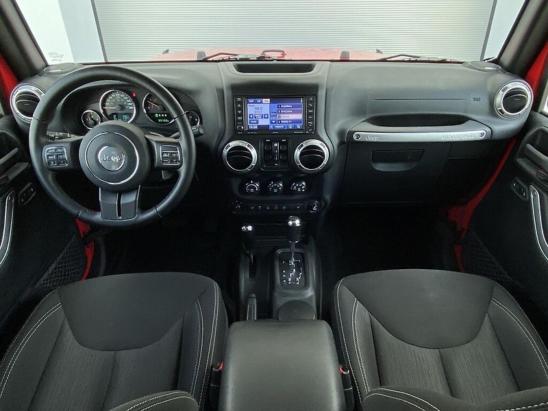 Jeep Wrangler Rubicon 2.8 CRDI 147 kW - fotka 10 z 25