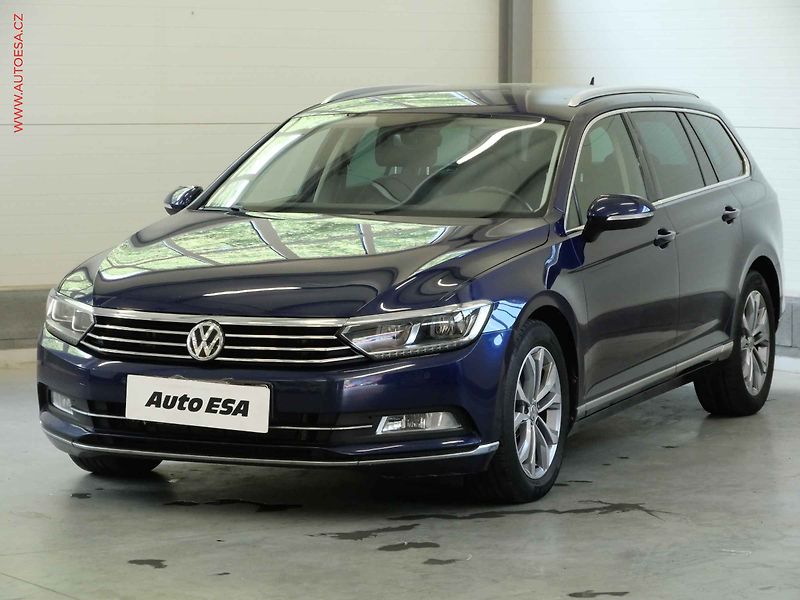 Volkswagen Passat (2019) 2.0TDI, ČR, DSG, LED, ACC - fotka 3 z 23