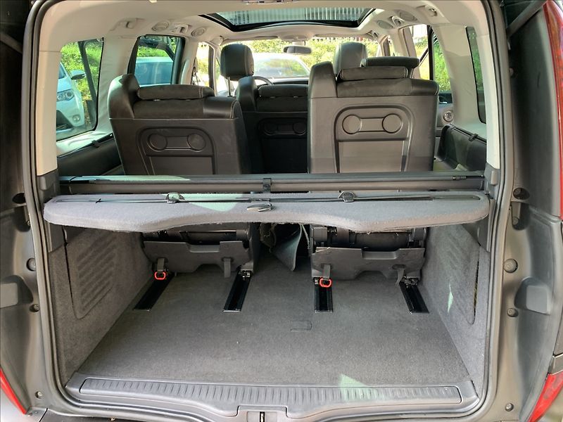 Renault Espace 2,0 7 MÍST KLIMA KŮŽE PANORAMA - fotka 23 z 24