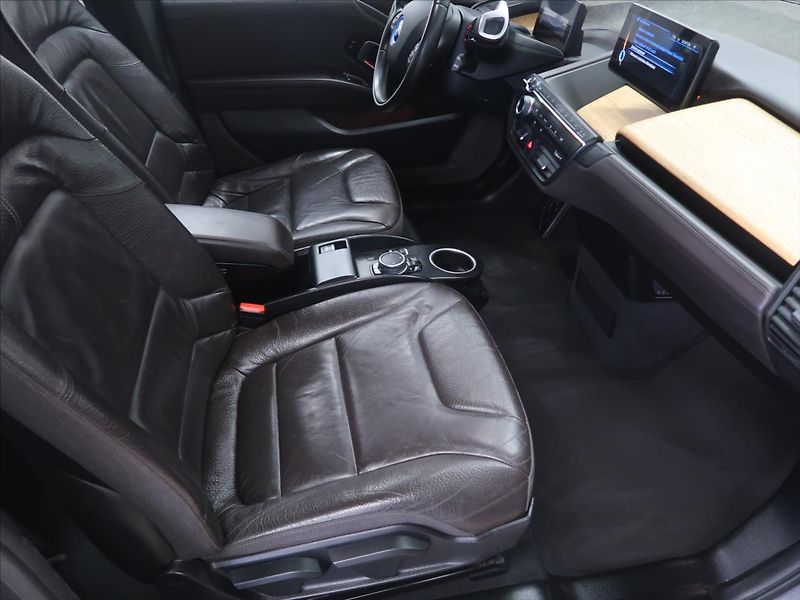 BMW i3 0,7 REX 60AH 125KW - fotka 13 z 32