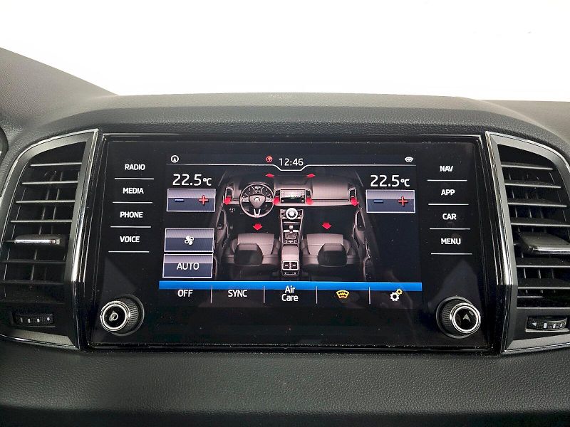 Škoda Karoq (2019) 1.5TSI 110KW AMBITION - fotka 17 z 30