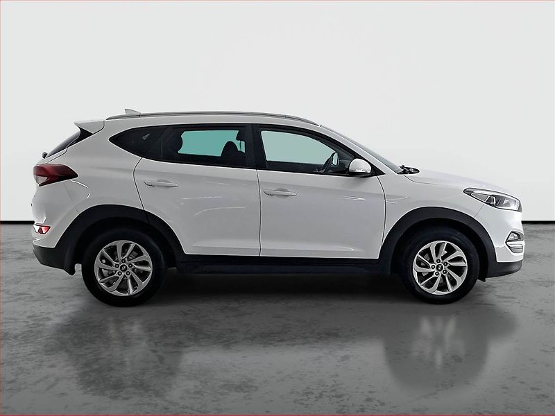 Hyundai Tucson (2016) Trikolor 1.7 CRDi, Navi - fotka 6 z 15