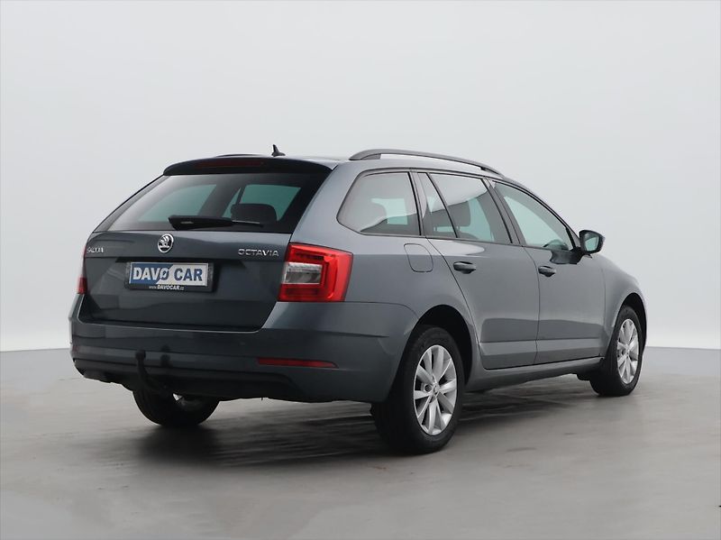 Škoda Octavia 2.0 TDI  DSG Style plus Tažné - fotka 7 z 24
