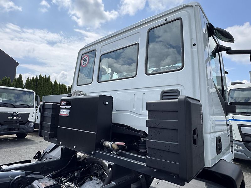 Iveco (2026) EUROCARGO 180-250HÁK 1000-1570 - fotka 12 z 28