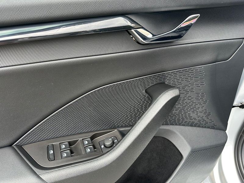 Škoda Octavia 2.0TDI 85kW DSG - ČR - fotka 19 z 27