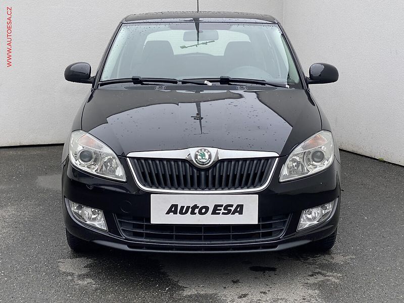 Škoda Fabia (2012) 1.2 TSi, Ambition, šíbr, - fotka 2 z 17