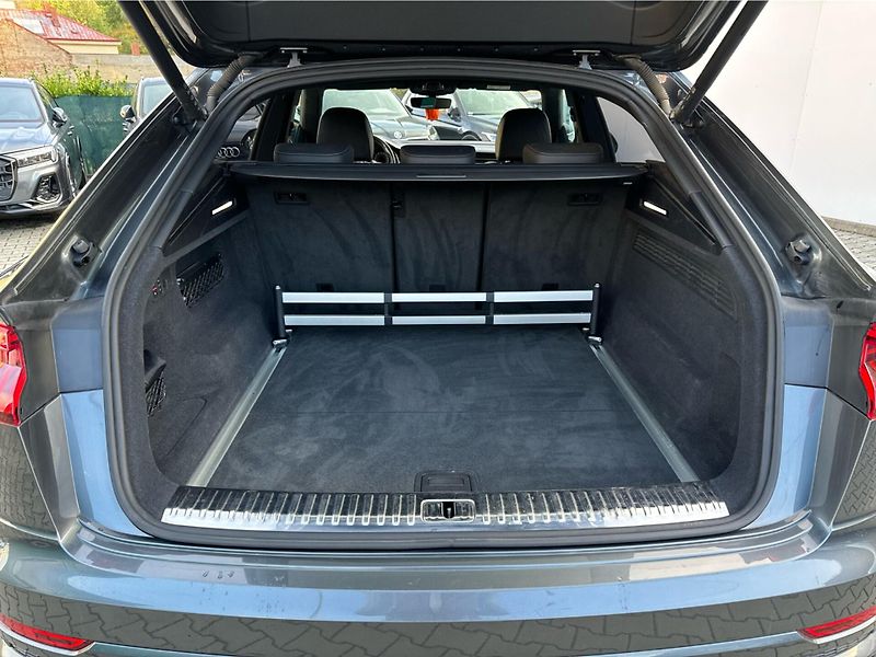 Audi Q8 55 TFSI Quattro - fotka 20 z 24