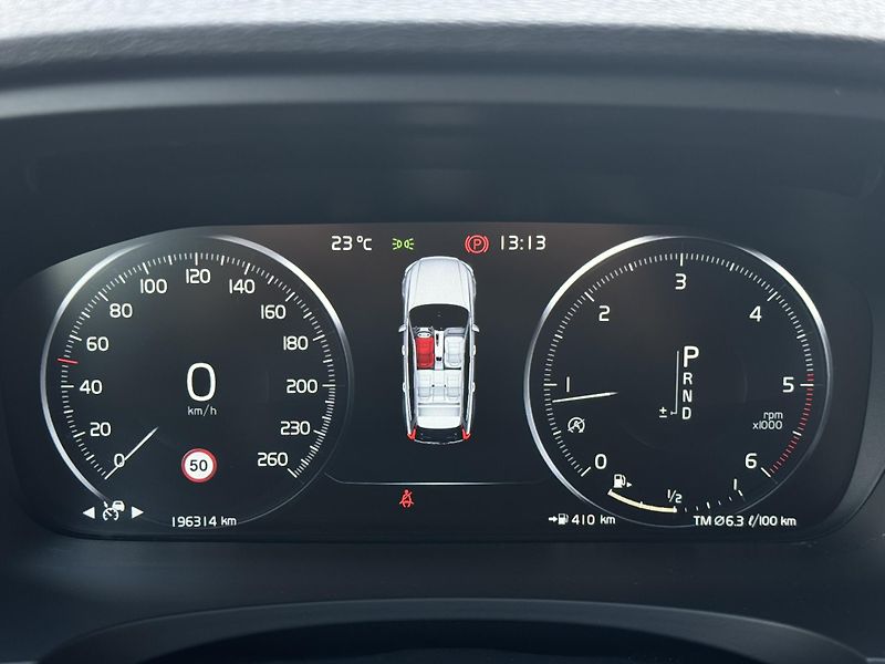 Volvo V90 CC D4 AWD/TZ/pneu REZERVACE - fotka 30 z 50