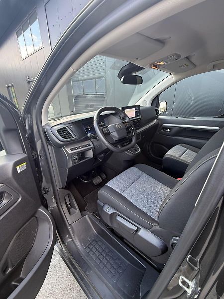 Toyota ProAce Family 8S - fotka 8 z 8
