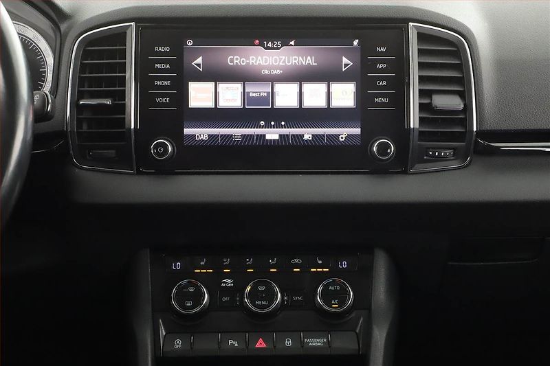 Škoda Karoq (2017) Style 2.0 TDI, 4X4 - fotka 9 z 17