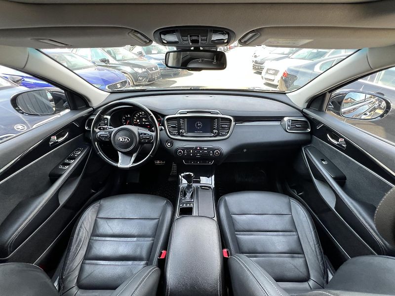 Kia Sorento 2.2CRDi REBEL 4x4 KŮŽE 7MÍST - fotka 18 z 52