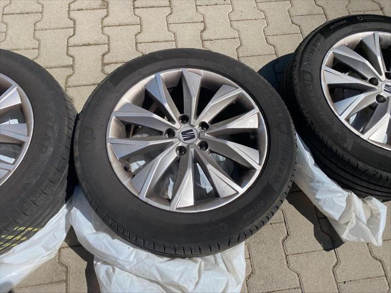 Seat Ateca 2,0 TDI TAŽNÉ,KAMERA,KŮŽE - fotka 10 z 11