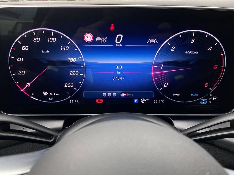 Mercedes-Benz GLC (2025) 220 d 4MATIC kupé - fotka 13 z 26