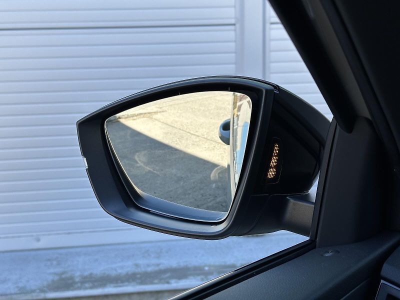 Škoda Karoq 2.0TDi 4x4 DSG 150PS Sportline - fotka 8 z 46