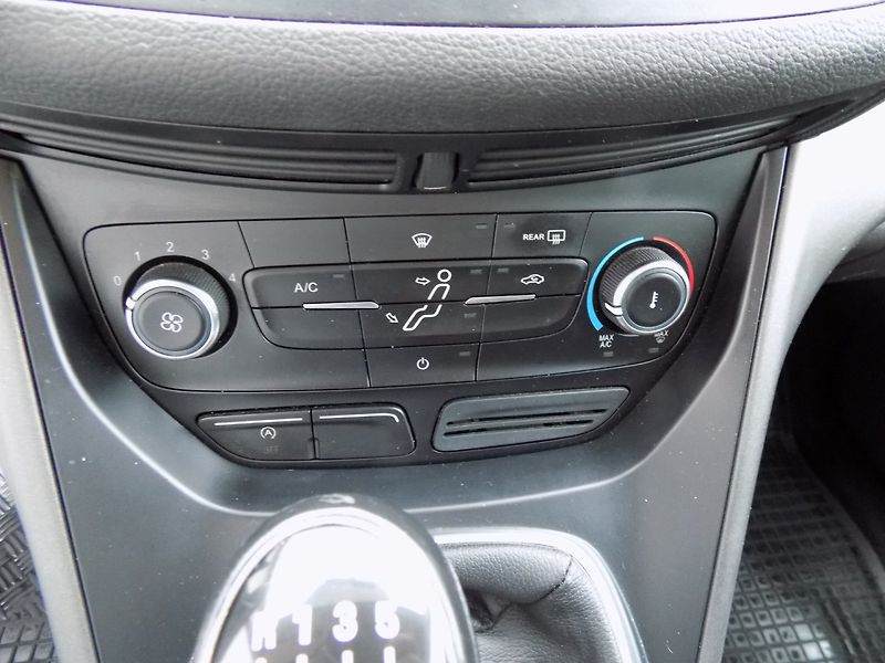 Ford C-MAX (2016) 1.0 Eco-Boost/ČR/Klimatizace/ - fotka 28 z 31