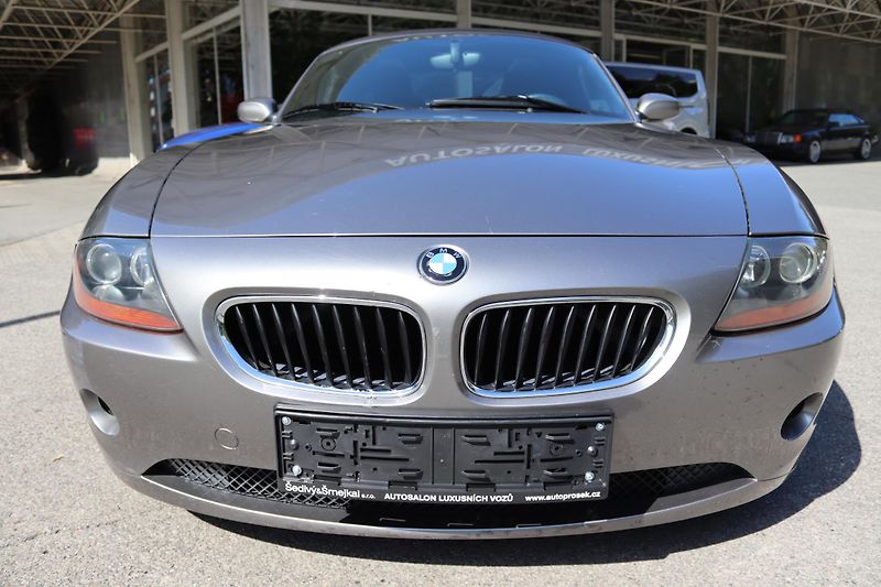 BMW Z4 Roadster 2.5i(E85)M54B25 141kW - fotka 3 z 32