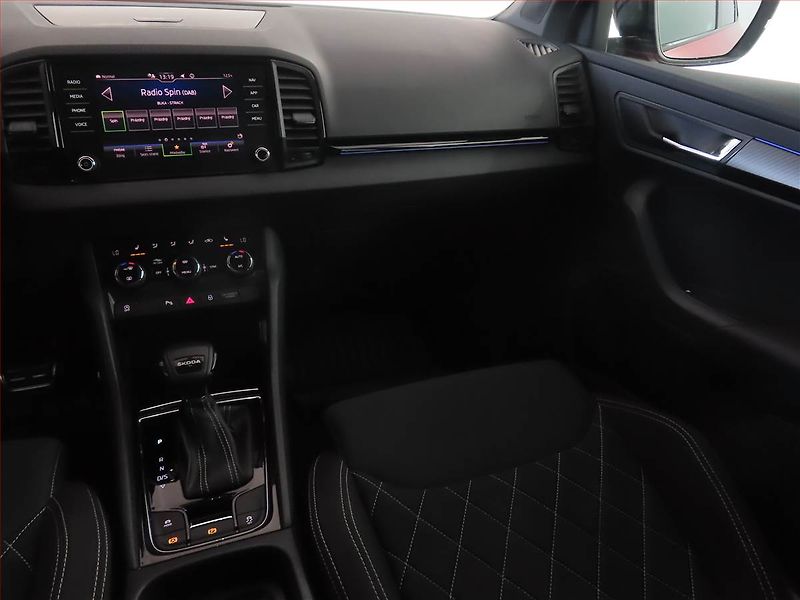 Škoda Karoq (2023) Sportline 1.5 TSI - fotka 8 z 17