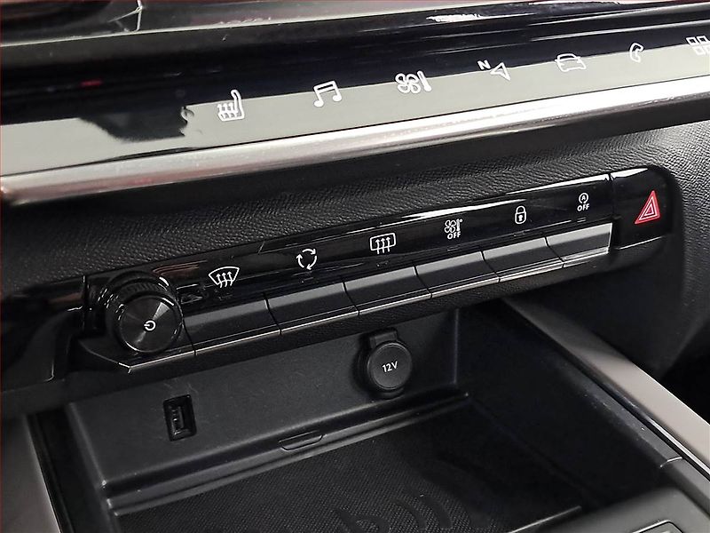 Citroën C5 Aircross (2019) BlueHDi 180, Automat - fotka 16 z 21