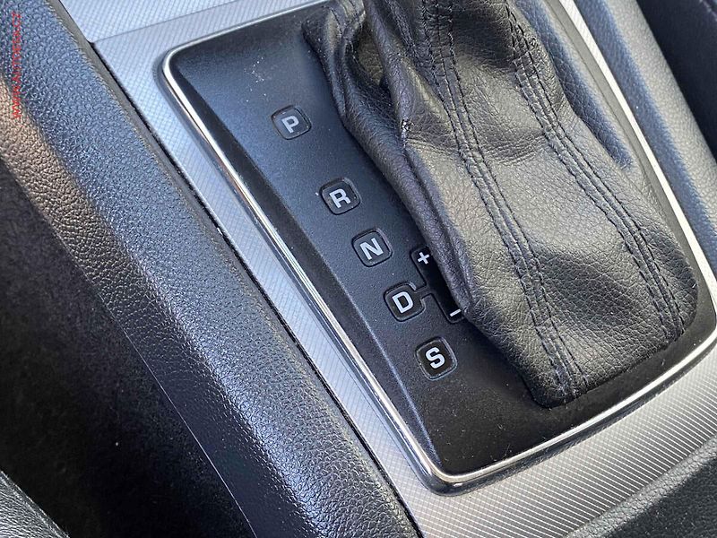 Škoda Octavia (2010) 1.9 TDi, DSG, park.čidla - fotka 14 z 18