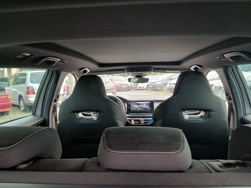 Škoda Octavia 2.0 TDI,STYLE INDIVIDUAL - fotka 58 z 58